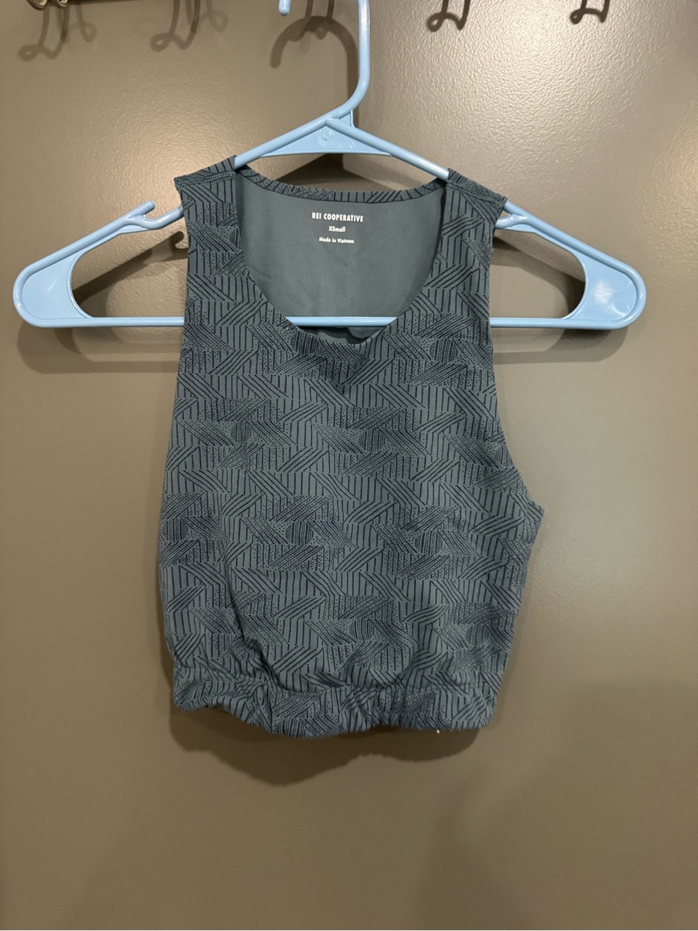 REI Gray Geometric Cropped Tank